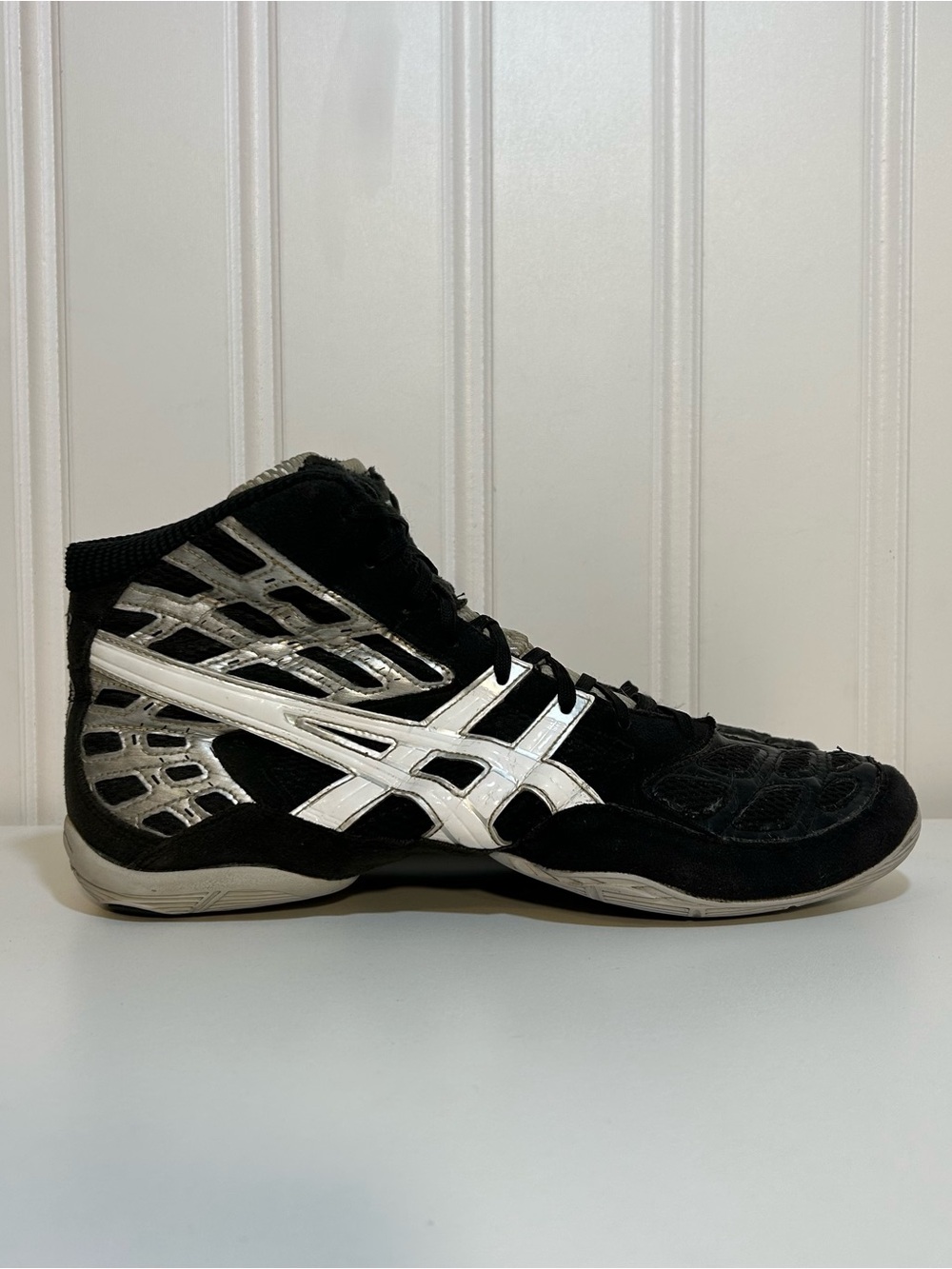 Asics split second 9 Black Silver white High-Top Athletic Wrestling Shoe